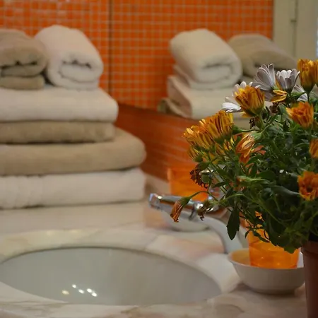 Giardini E Mare B&B 콰르투 산텔레나