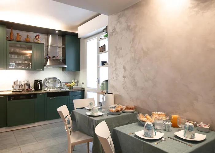 Giardini E Mare 夸尔图-圣埃莱娜