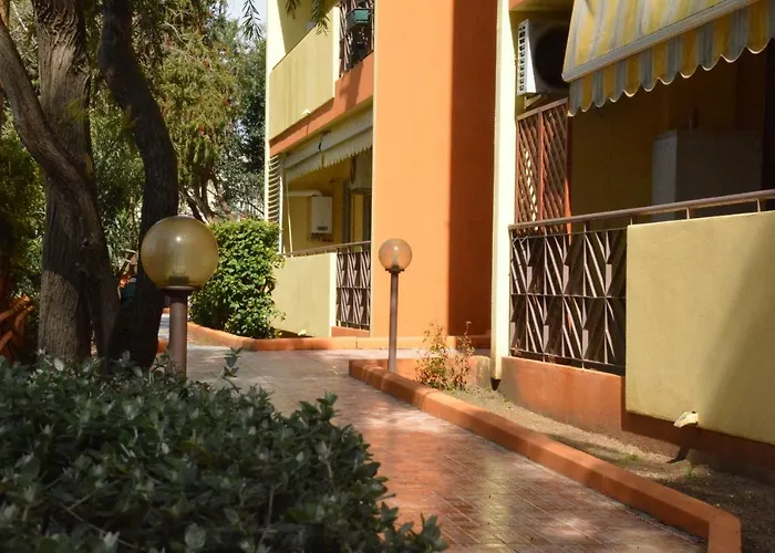 Bed & Breakfast Giardini E Mare 4*