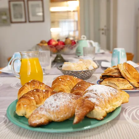 Bed & Breakfast Giardini E Mare Quartu SantʼElena