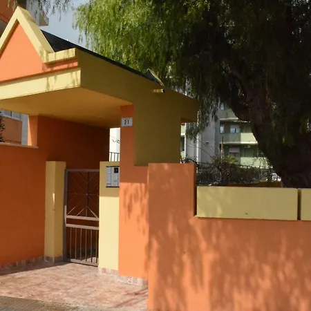 Giardini E Mare לינה וארוחת בוקר Quartu SantʼElena