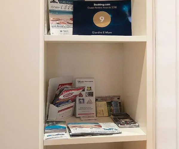 Oda ve Kahvaltı Giardini E Mare Quartu SantʼElena